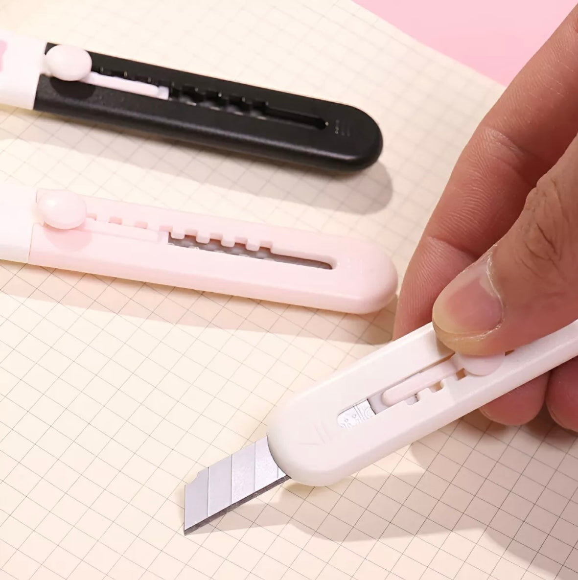 Mini Cat Claw Utility Knife – Cute, Compact, Precision Cutter