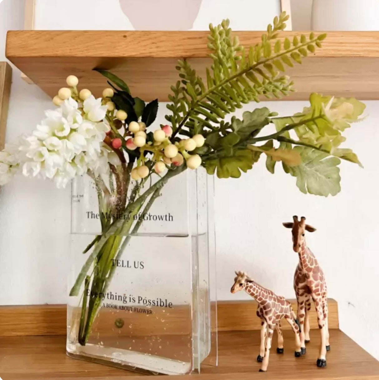 Transparent Acrylic Book Vase – Modern Decorative Flower Holder