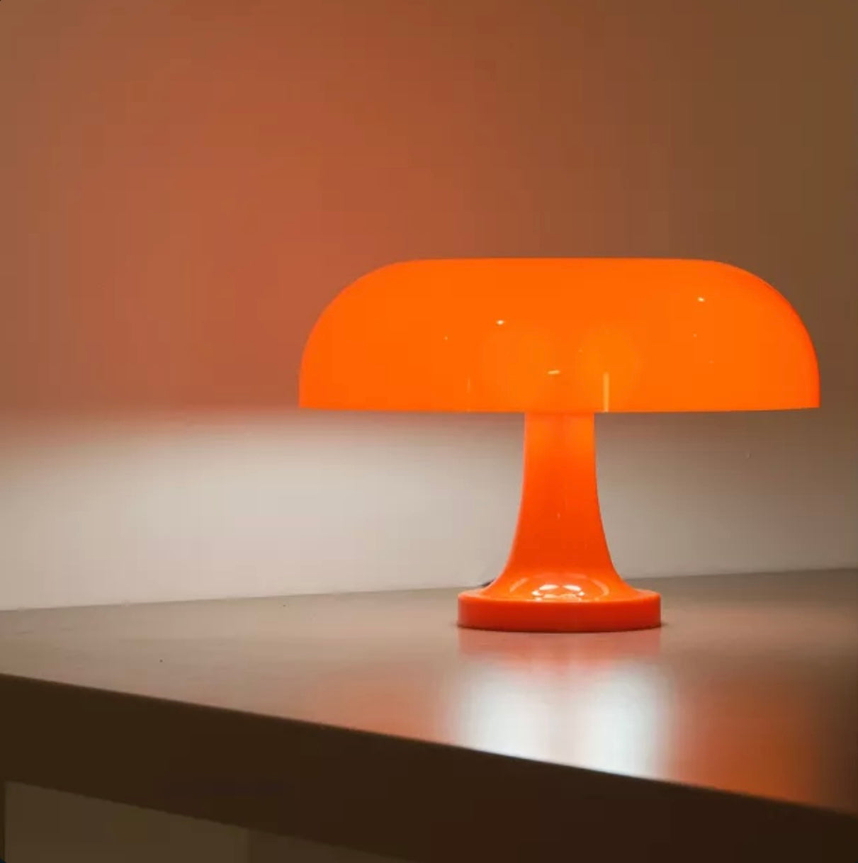 Classic Mushroom Table Lamp – Retro LED Lighting