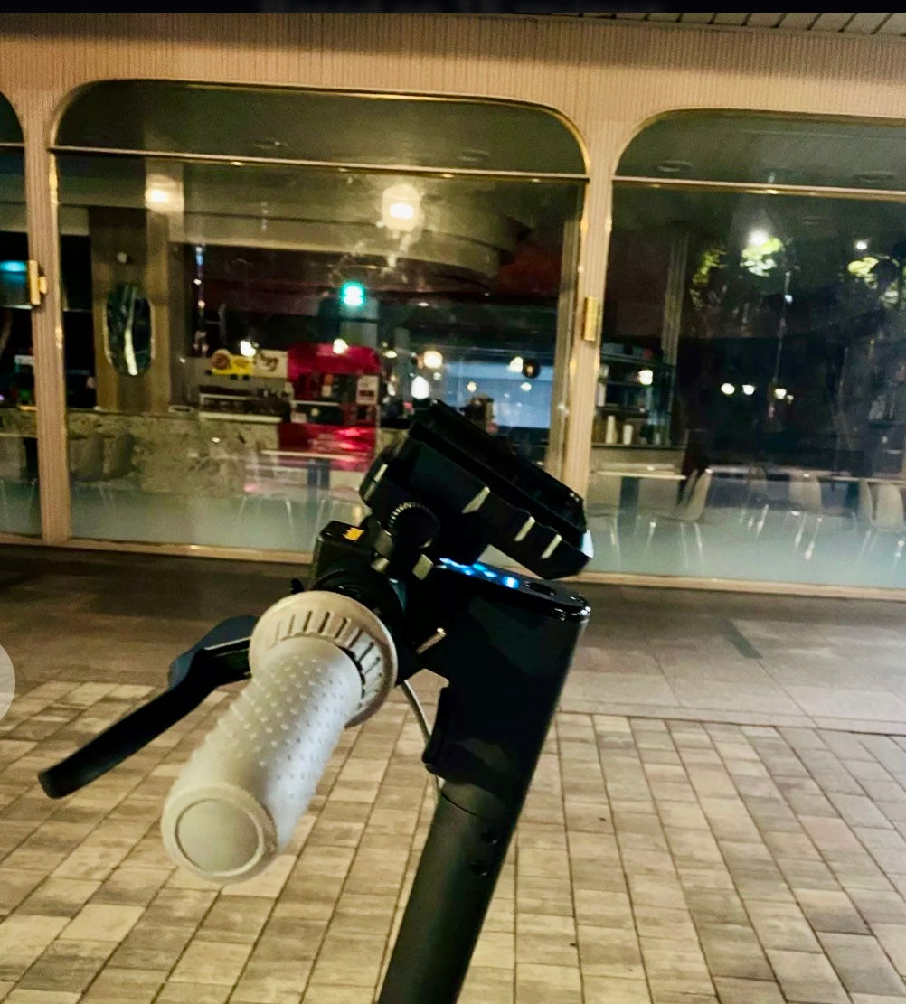 360° Rotating Bike & Motorcycle Phone Holder – Secure, Shockproof & Universal Fit