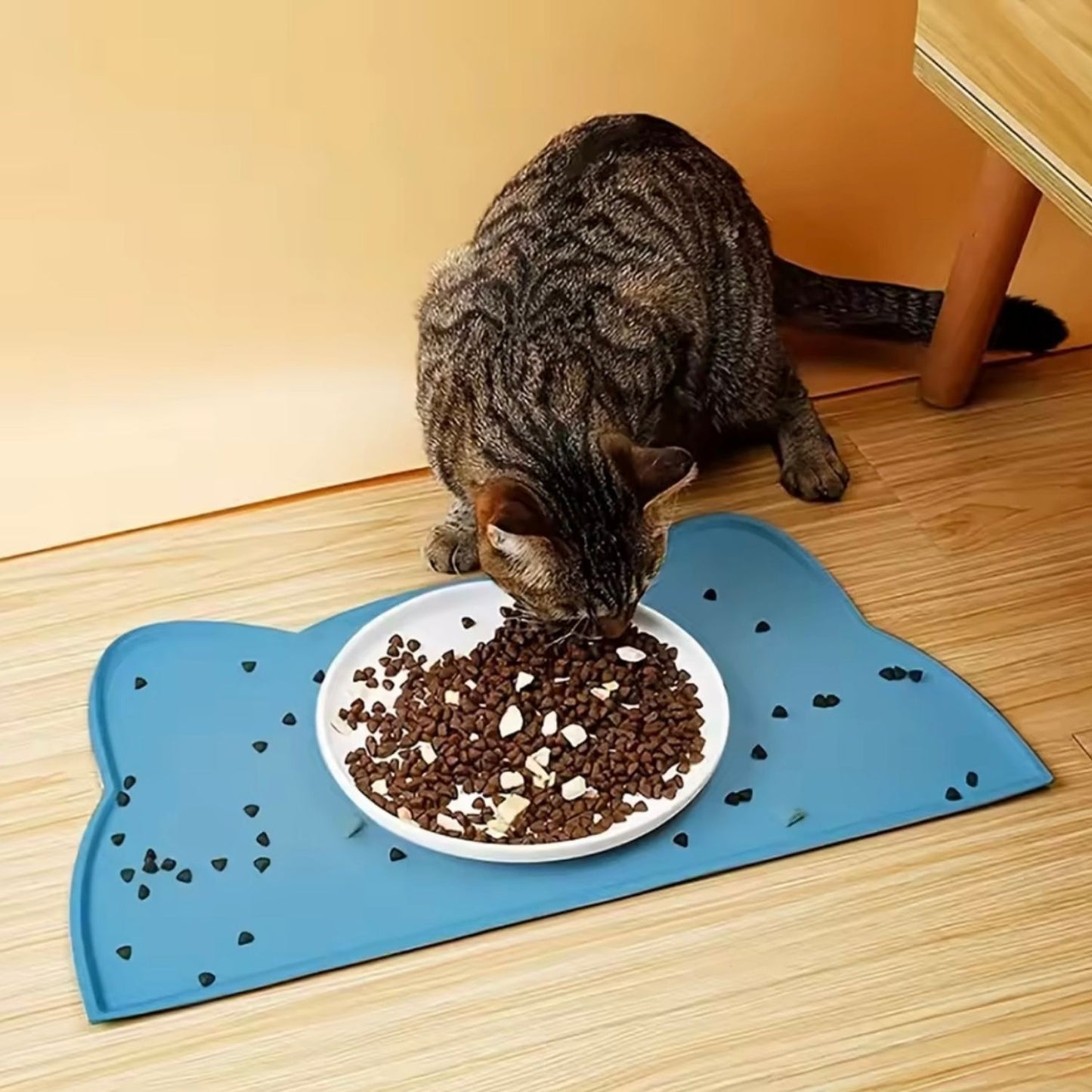 Silicone Pet Feeding Bowl Mat – Waterproof, Non-Slip & Easy to Clean (Dogs & Cats)