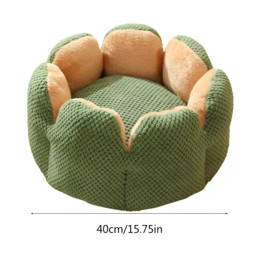 Cactus Flower Pet Bed – Cozy Plush Nest for Cats & Small Dogs
